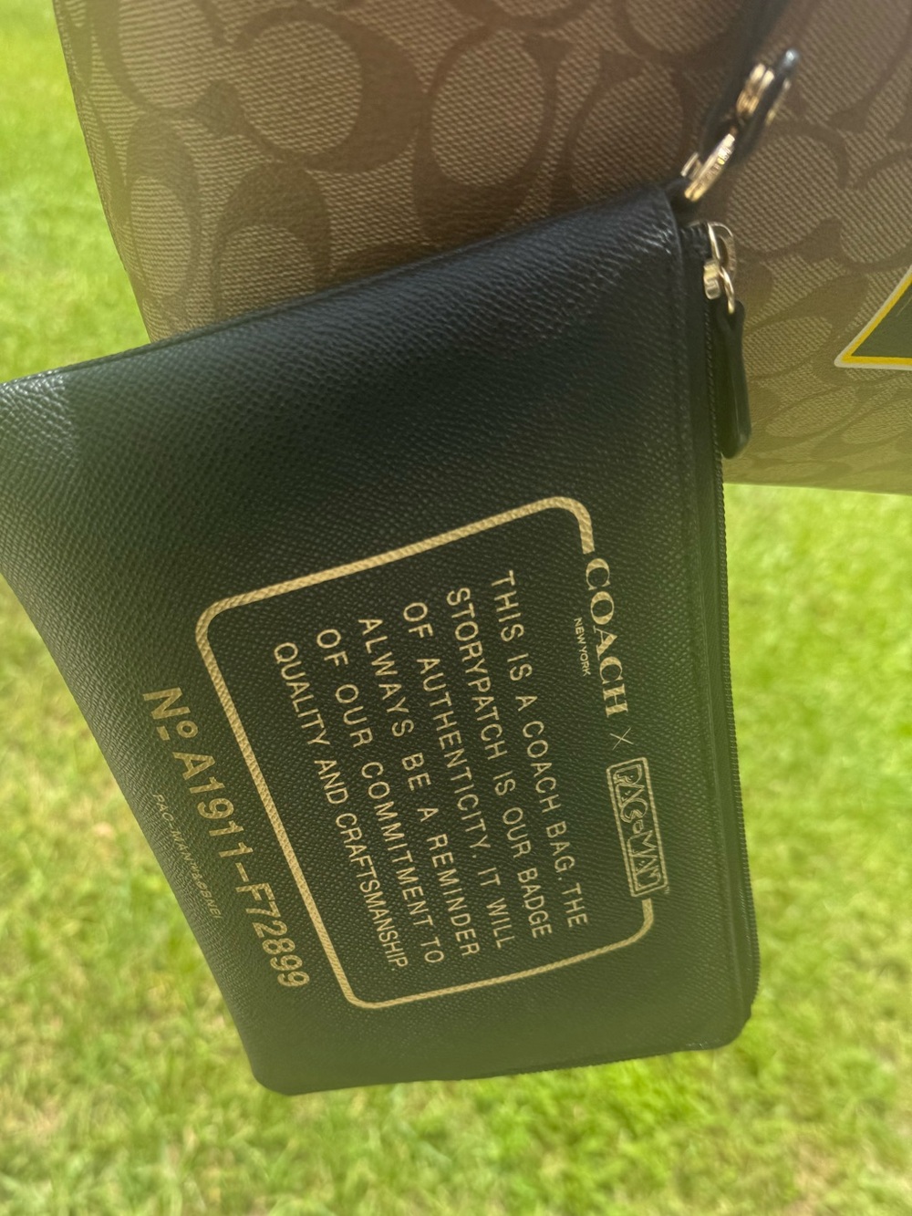 Coach x Pacman Reversible City tote like new - Picture 3 of 10